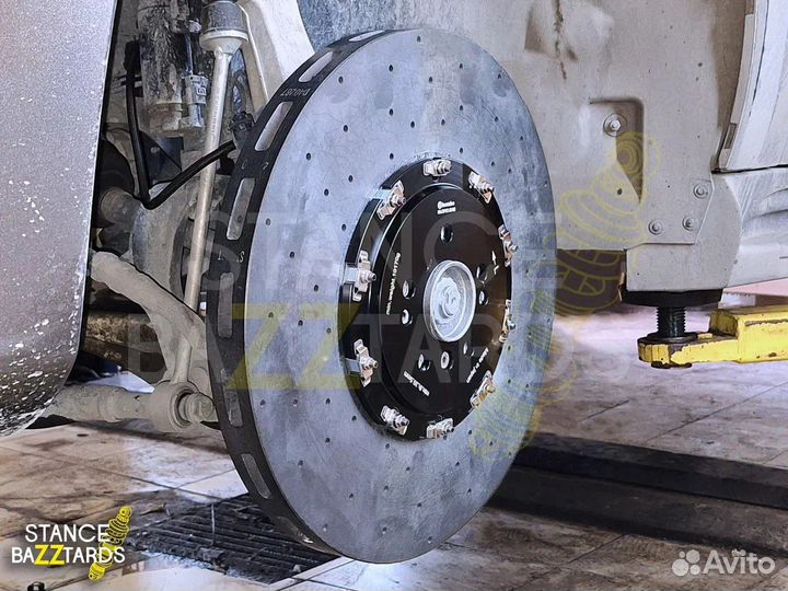 Диски тормозные карбон-керамические Brabus SV12 1