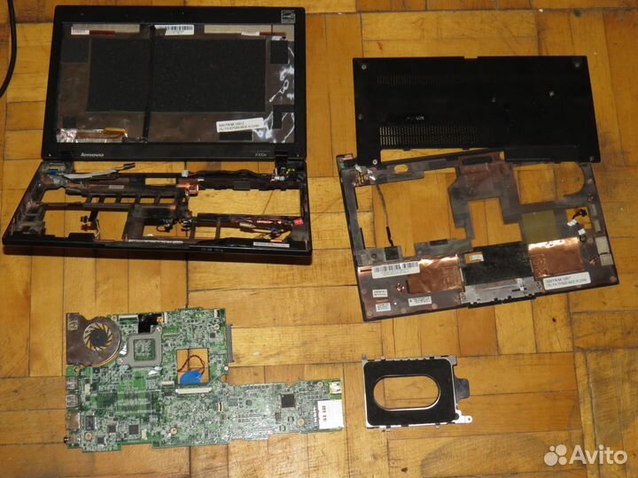 Lenovo X100E Неисправен можно частями