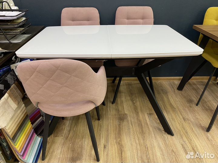 Кухонный стол