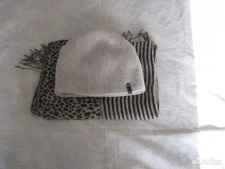 Комплект шапка и шарф женский