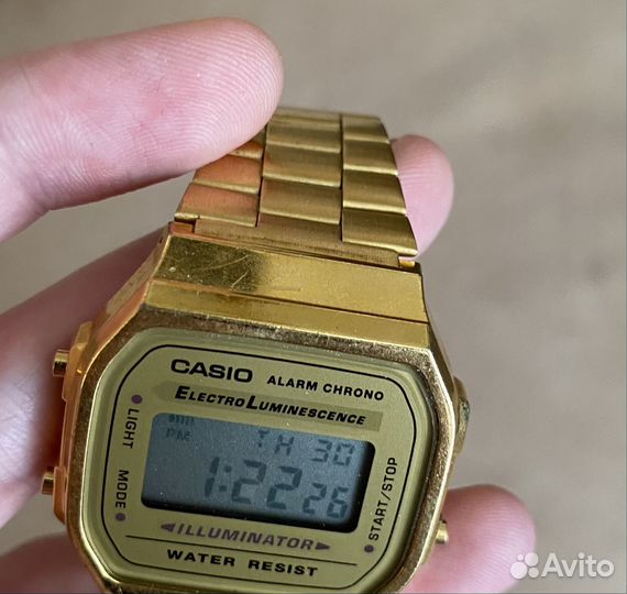 Часы Casio Vintage цвета золота. Модель: A168WG-9E