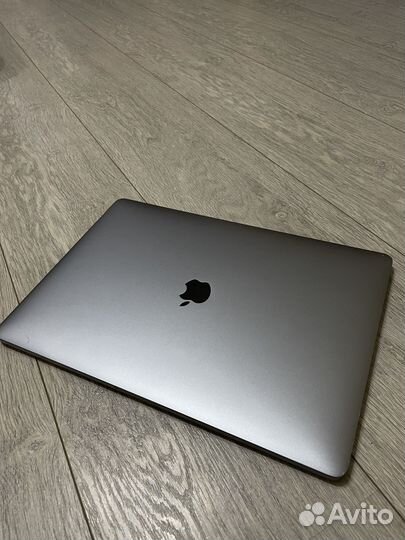 Apple macbook pro 15 2017 1tb