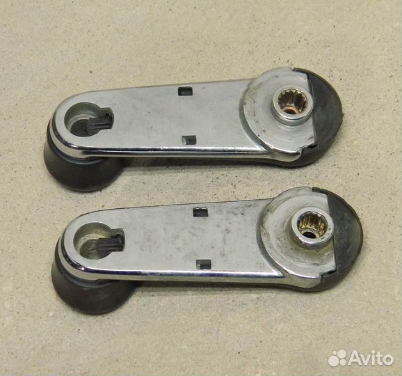 Ручка стеклоподъемника Audi 100 C3