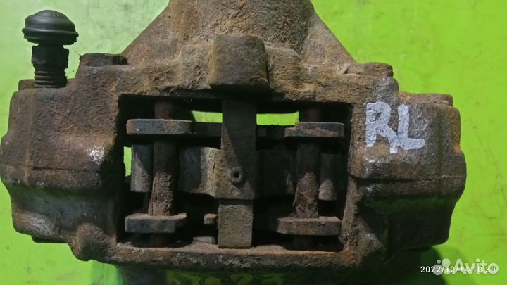 Суппорт задний левый для Mercedes-Benz W124