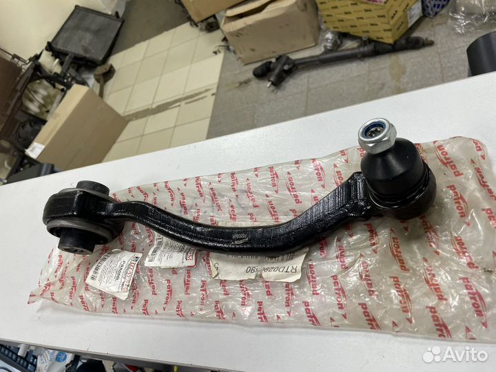 Mercedes c203 рычаг нижний левый ps5050l