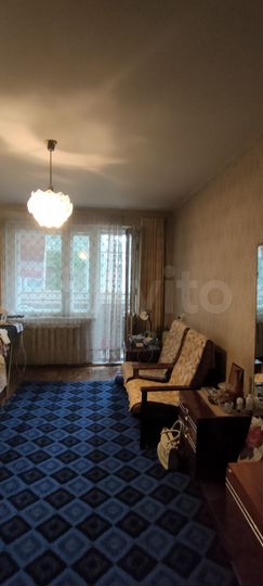 2-к. квартира, 50 м², 1/9 эт.