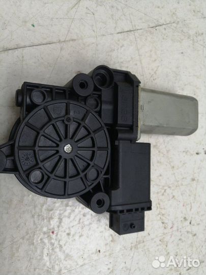 Блок моторчика стеклоподъемника передний левый