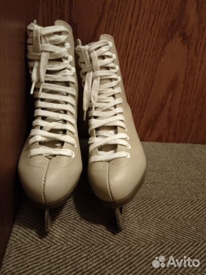 Коньки фигурные для девочки 34размер