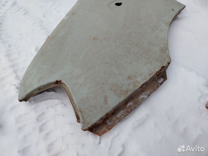 Крыло левое на газель