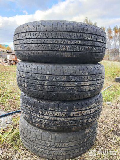 Kumho Road Venture APT KL51 215/65 R16 102H