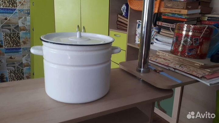 Кастрюли с крышками