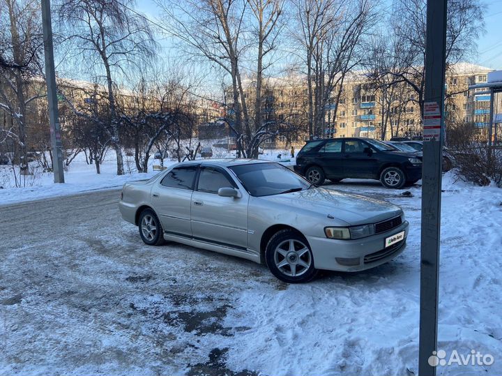 Toyota Cresta 2.0 AT, 1992, битый, 600 000 км