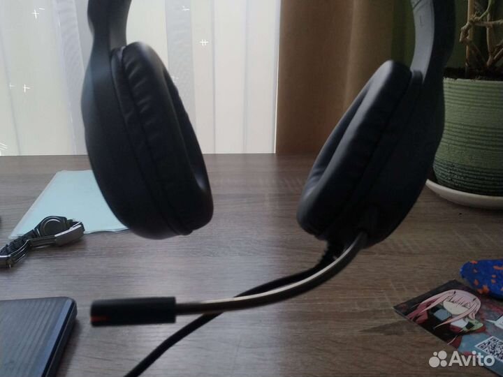 Игровые наушники с подсветкой и микрофоном