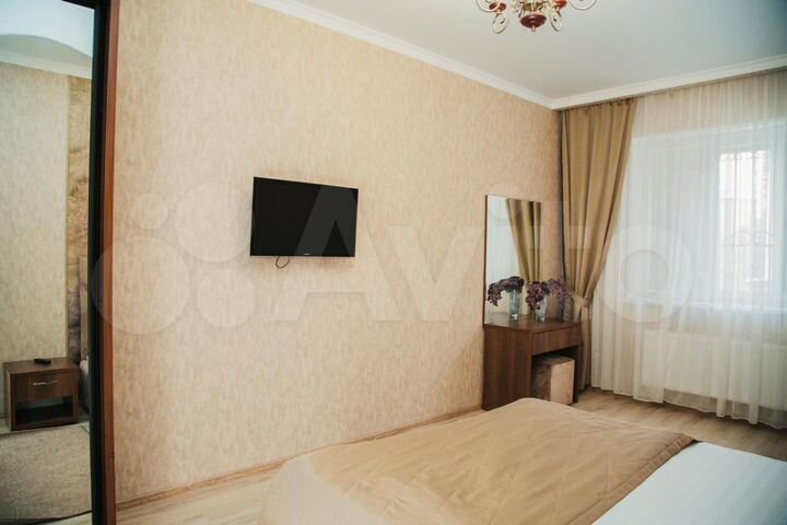 2-к. квартира, 76 м², 1/6 эт.