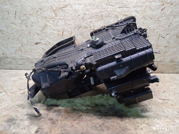 Корпус отопителя Hyundai i30