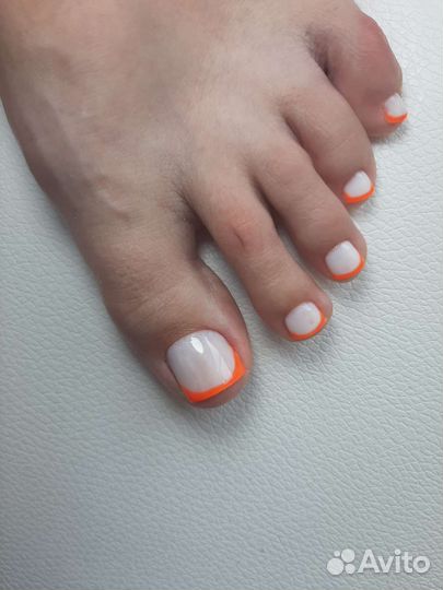 Маникюр,педикюр