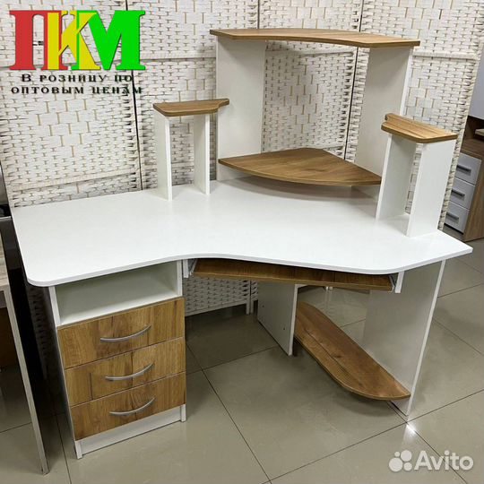 Стол компьютерный Грета 7