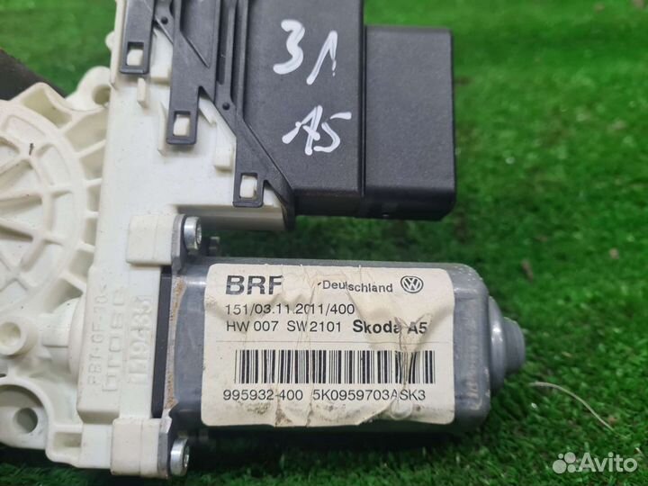 Мотор стеклоподъемника зл Skoda Octavia A5