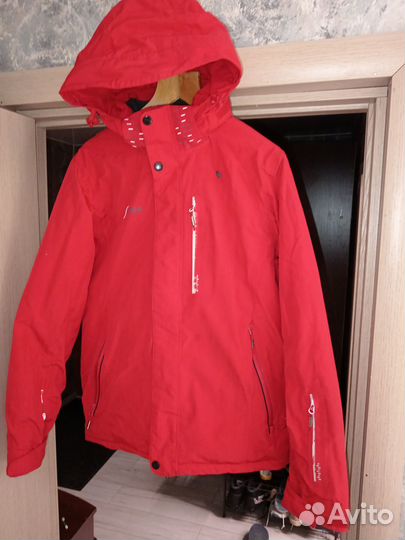 Продам куртку горнолыжную б/у