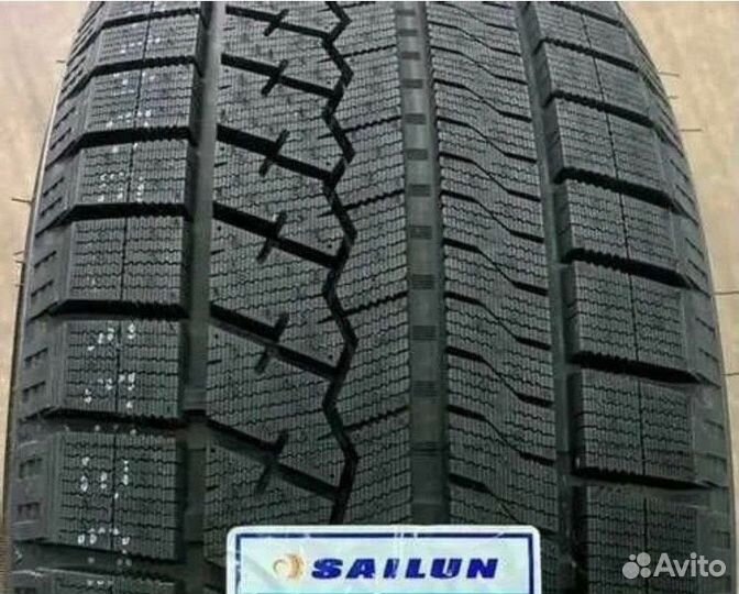 Sailun Ice Blazer Arctic SUV 215/55 R18