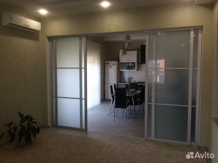 Перегородка, для разделения и зонирования