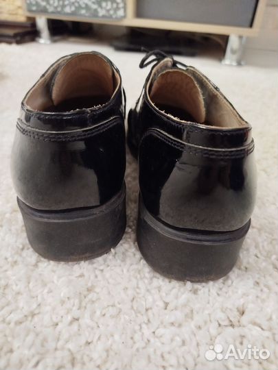 Полуботинки лаковые р.38 натур.кожа