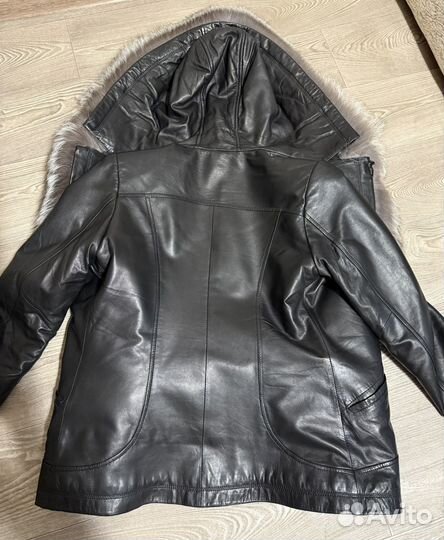Продам кожаную куртку 44 р