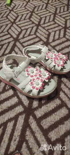 Босоножки 23р