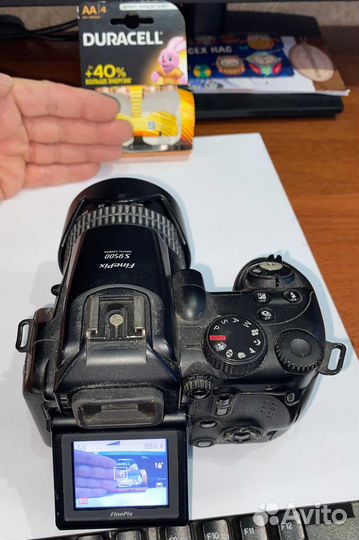 Цифровой фотоаппарат Fuji FinePix S9500