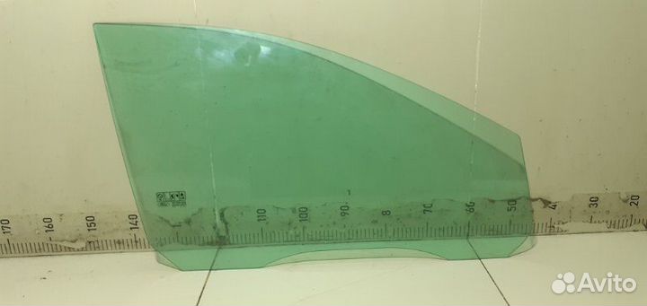 Стекло двери переднее правое Ford Focus 2 хэтчбек