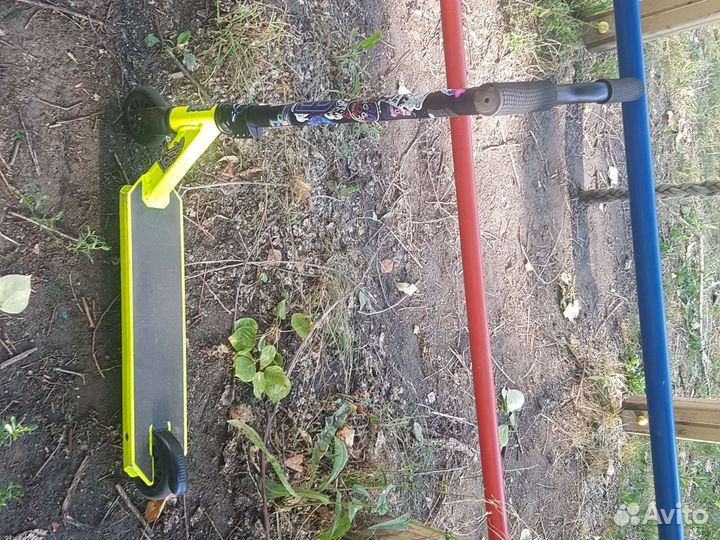 Самокат трюковой