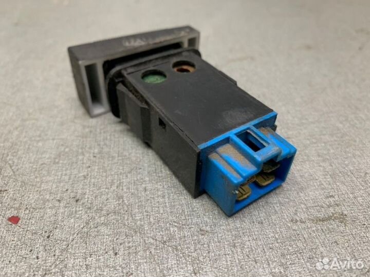 Кнопка обогрева заднего стекла Kia Rio седан 1.5