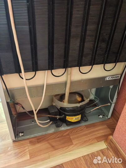 Холодильник indesit