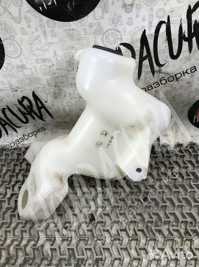 Бачок омывателя Honda HR-V