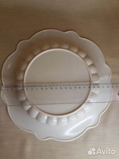 Тарелка колкий пластик / карболит