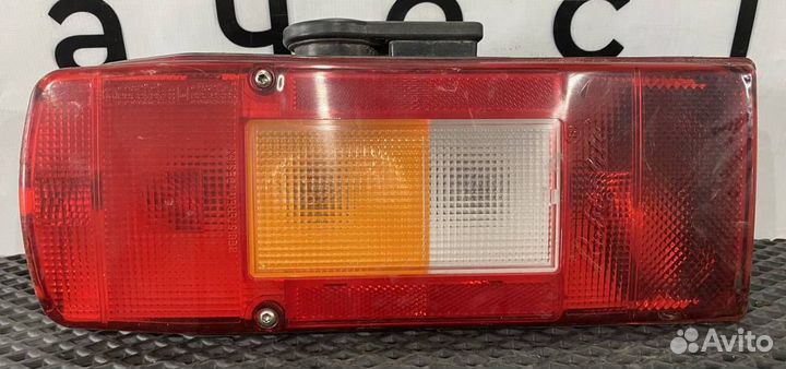 Фонарь задний правый Volvo FMX