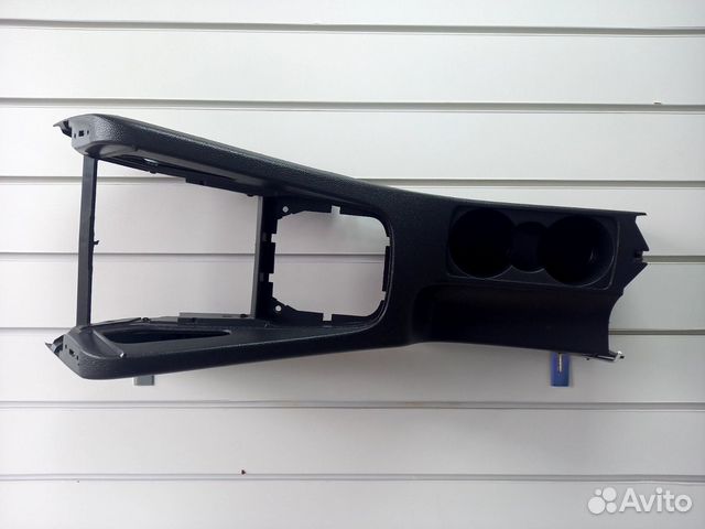 Центральная консоль передняя часть golf-V новая