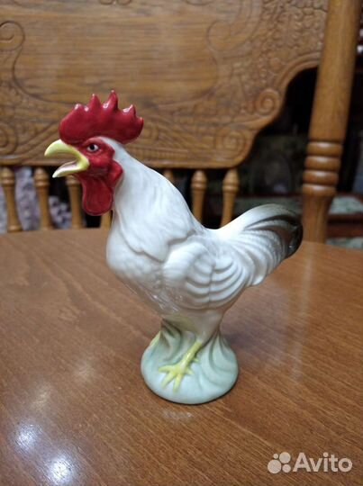 Фарфоровая статуэтка Петушок