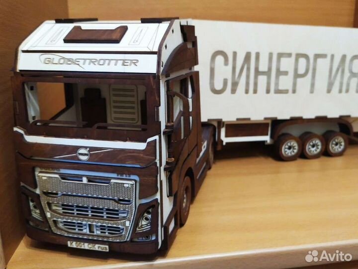 Мини бар фура Вольво