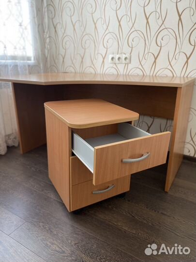 Компьютерный стол бу