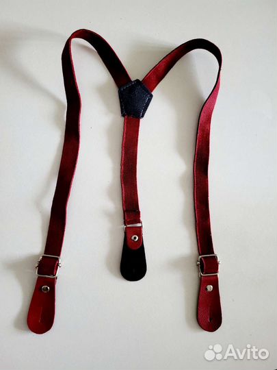 Подтяжки и бабочка бордовые на 2-4 года