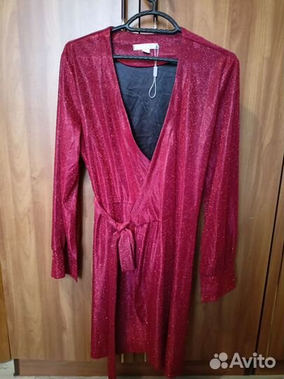 Платье праздничное женское