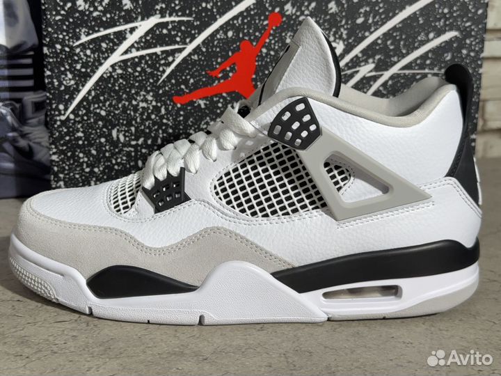 Air Jordan 4 Retro 