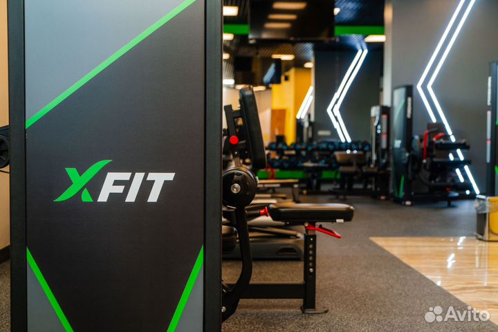 Месячный абонемент в спорт зал X-FIT