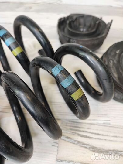 Задние пружины W211