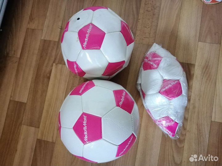 Футбольный мяч Media Markt, новые