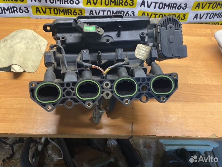 Peugeot 408 1.6 МКПП впускной коллектор