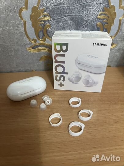 Беспроводные наушники samsung galaxy buds +