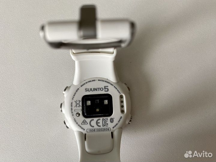 Спортивные умные часы Suunto 5