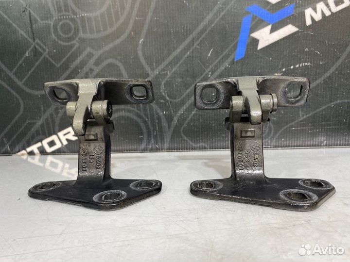 Петля багажника Bmw X5 E53 M54B30 2006